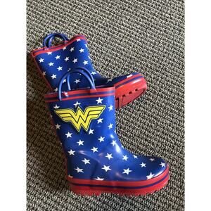 Wonder Woman DC Rain Boots Kids Size 7 Costume Rubber Water Proof